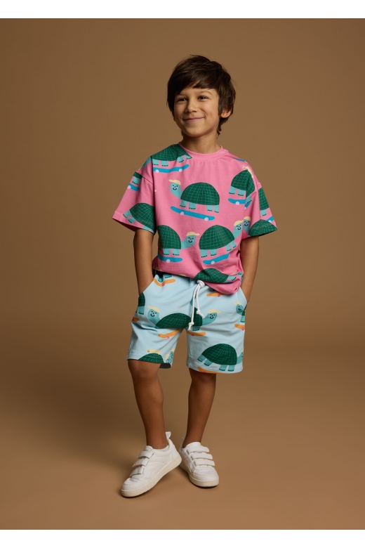 T-shirt różowy w żółwie